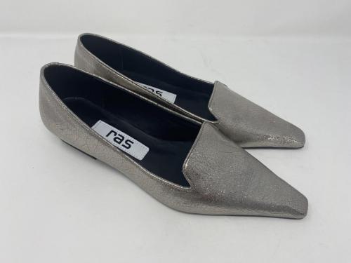 Ras spitzer Ballerina in silber craquele Leder Gr 37 -42, 149,90