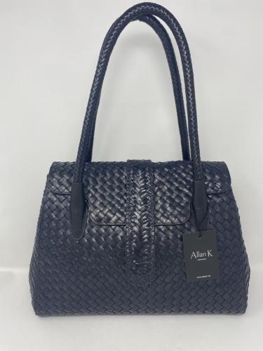 AllanK Kirsten Large Dama Black 385,-Empfohlener Preis 415,-