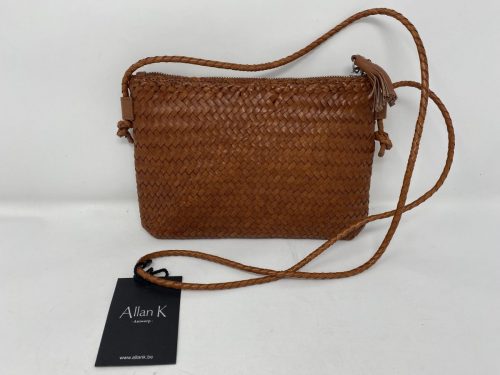 AllanK Waikiki DJ Cognac 189,90Empfohlener Preis 219,-